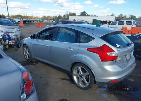 2012 Ford Focus Titanium из США, поврежденный, VIN 1FAHP3N2XCL145002